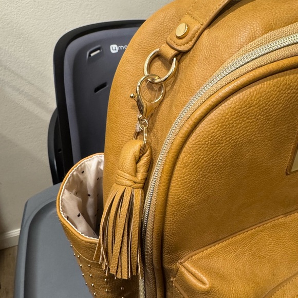 Itzy Ritzy diaper backpack - Picture 2 of 5